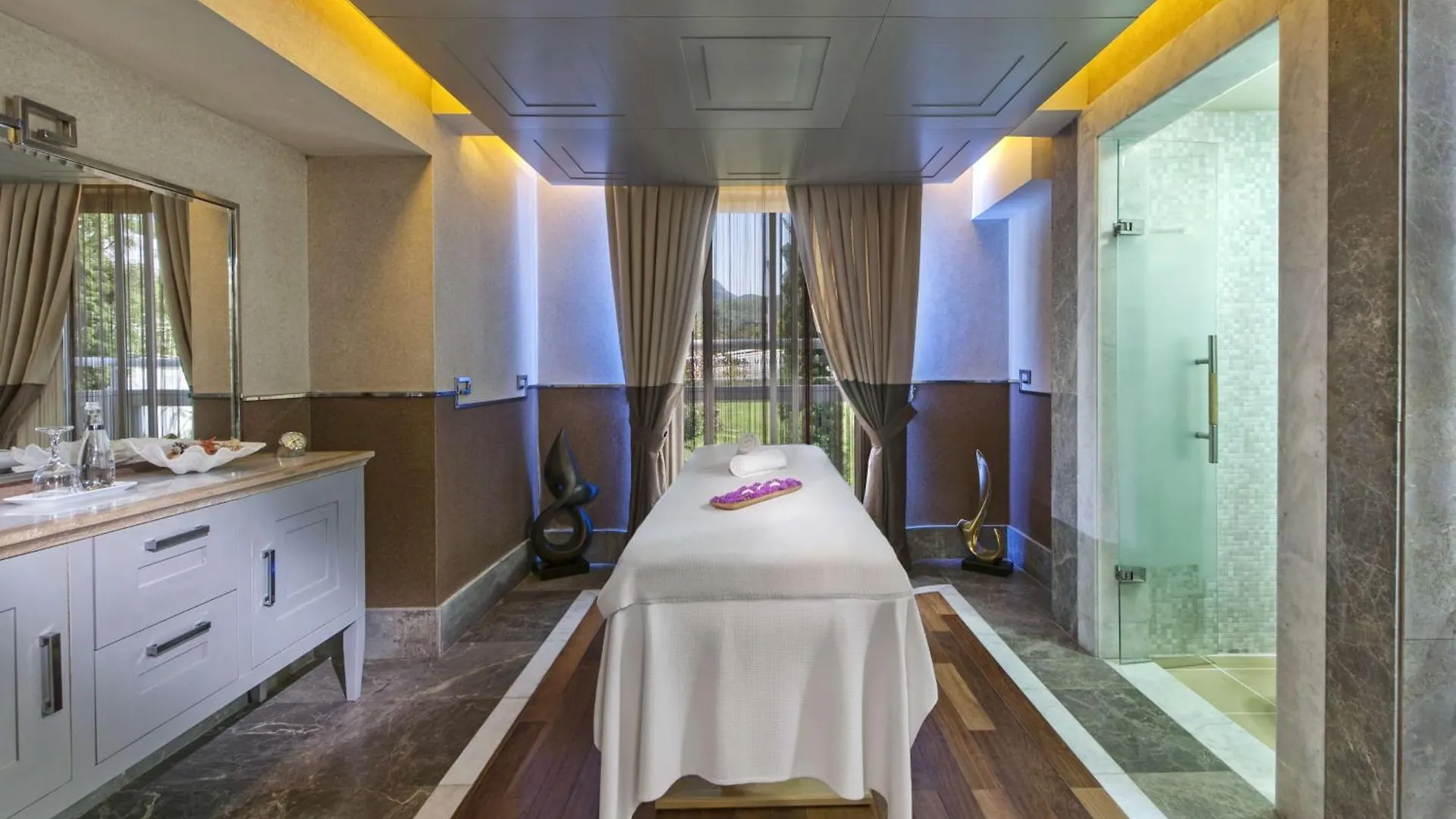 Hilton Dalaman Sarigerme Resort & Spa 5*,