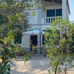 Isola D'elba -magnetite - La Casina , Rio Marina Italia